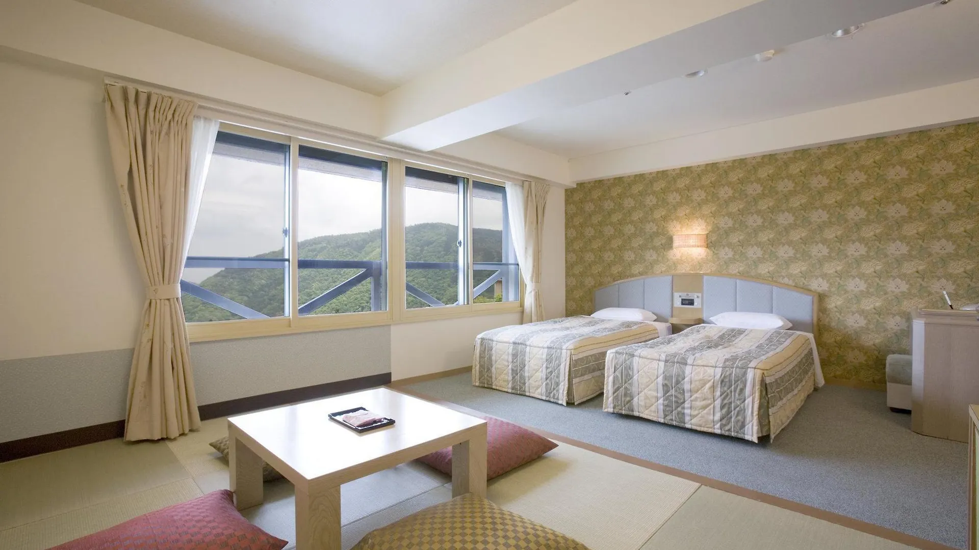 Yunessun Inn Spa Resort Hakone Hotel